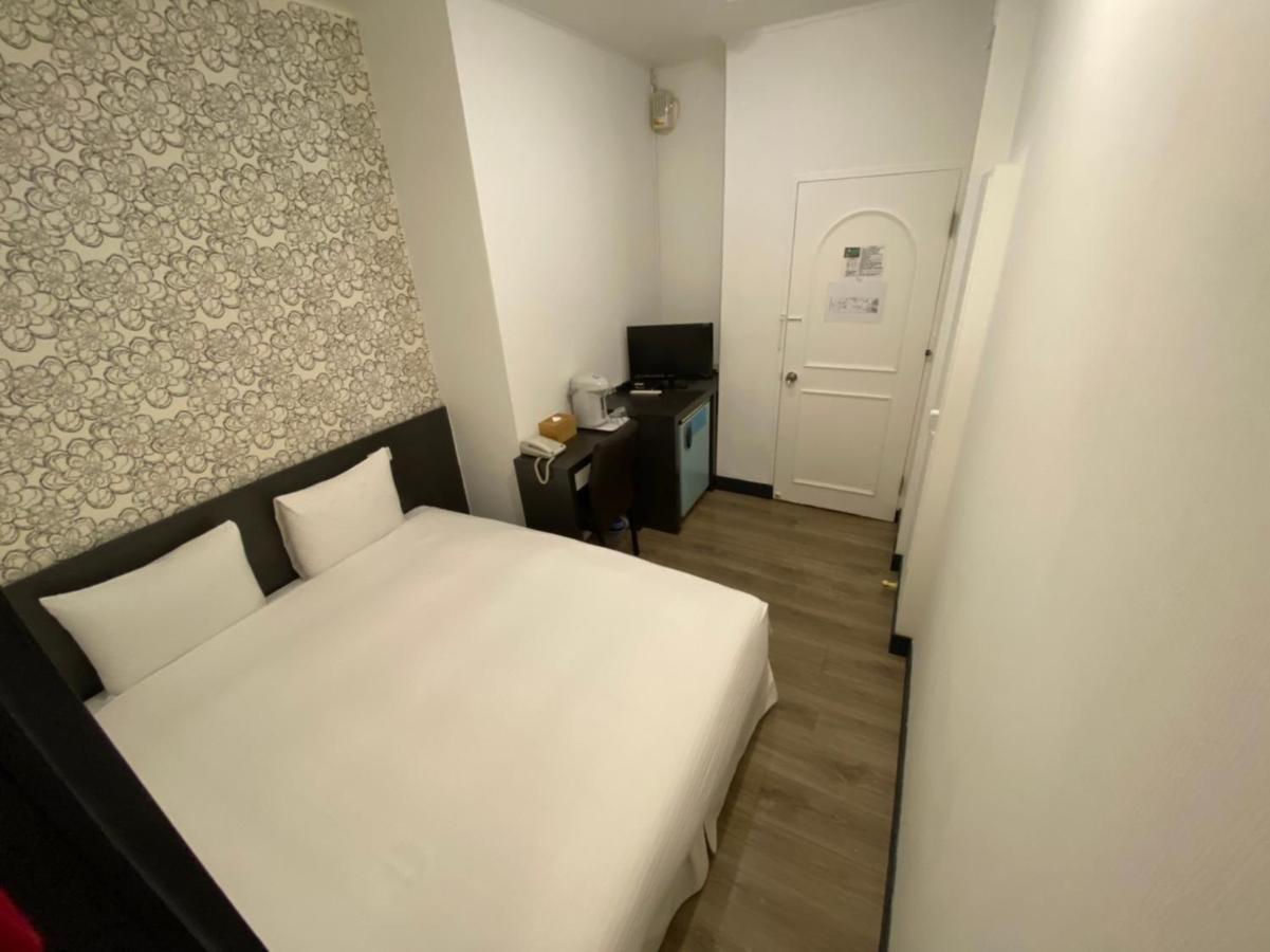 Queens Hotel Тайбэй Экстерьер фото